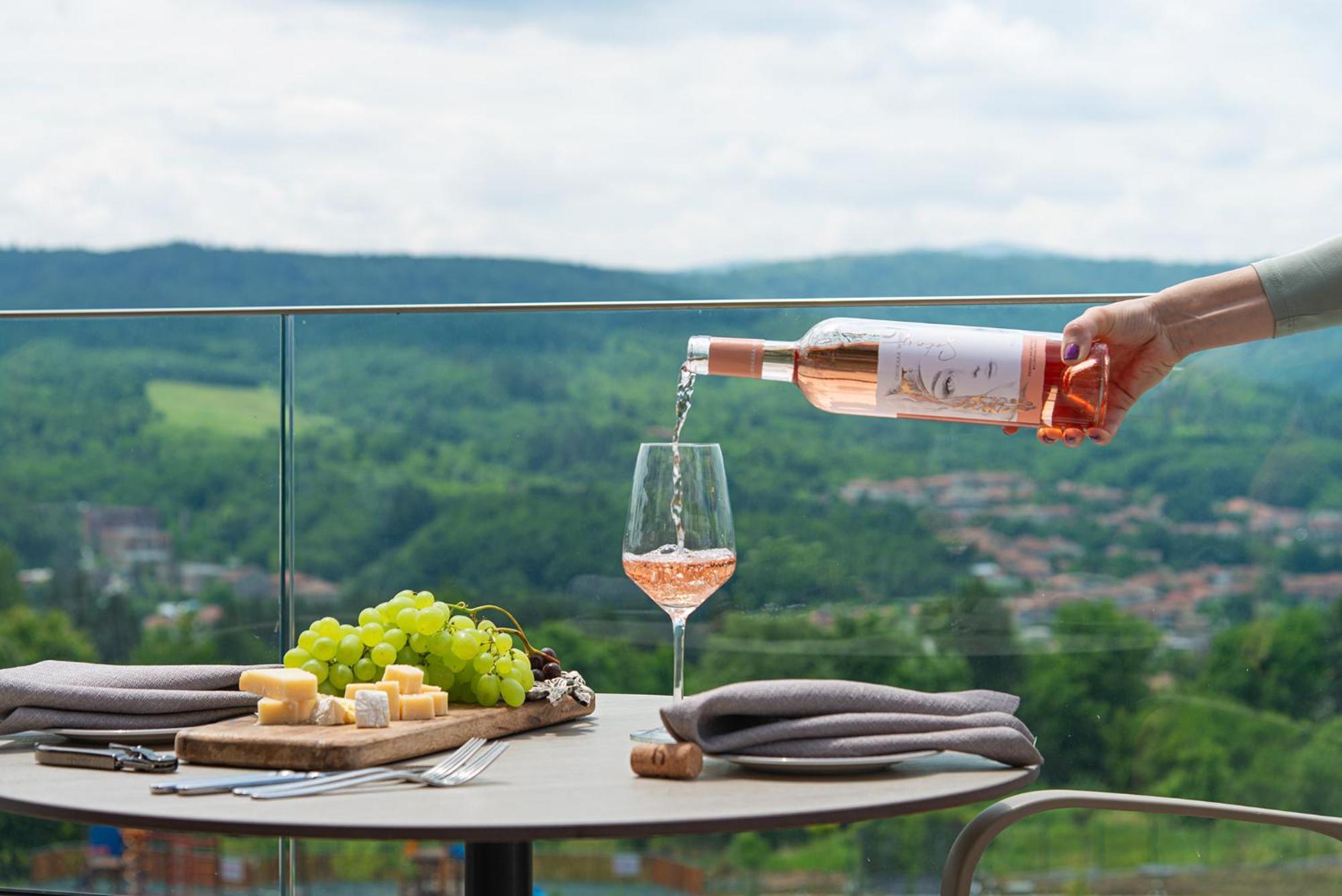 Wine & Spa Hotel Chukara Tryavna Exterior foto